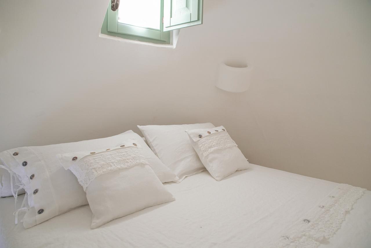 Trullo Essenza-Trulli Anti Charme & Relax Acomodação com café da manhã Alberobello Exterior foto