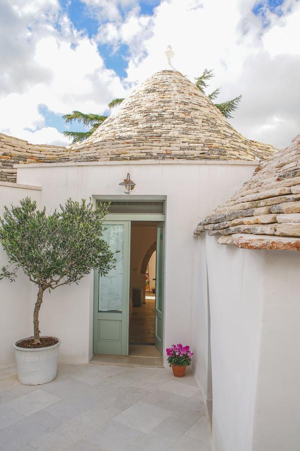 Trullo Essenza-Trulli Anti Charme & Relax Acomodação com café da manhã Alberobello Exterior foto